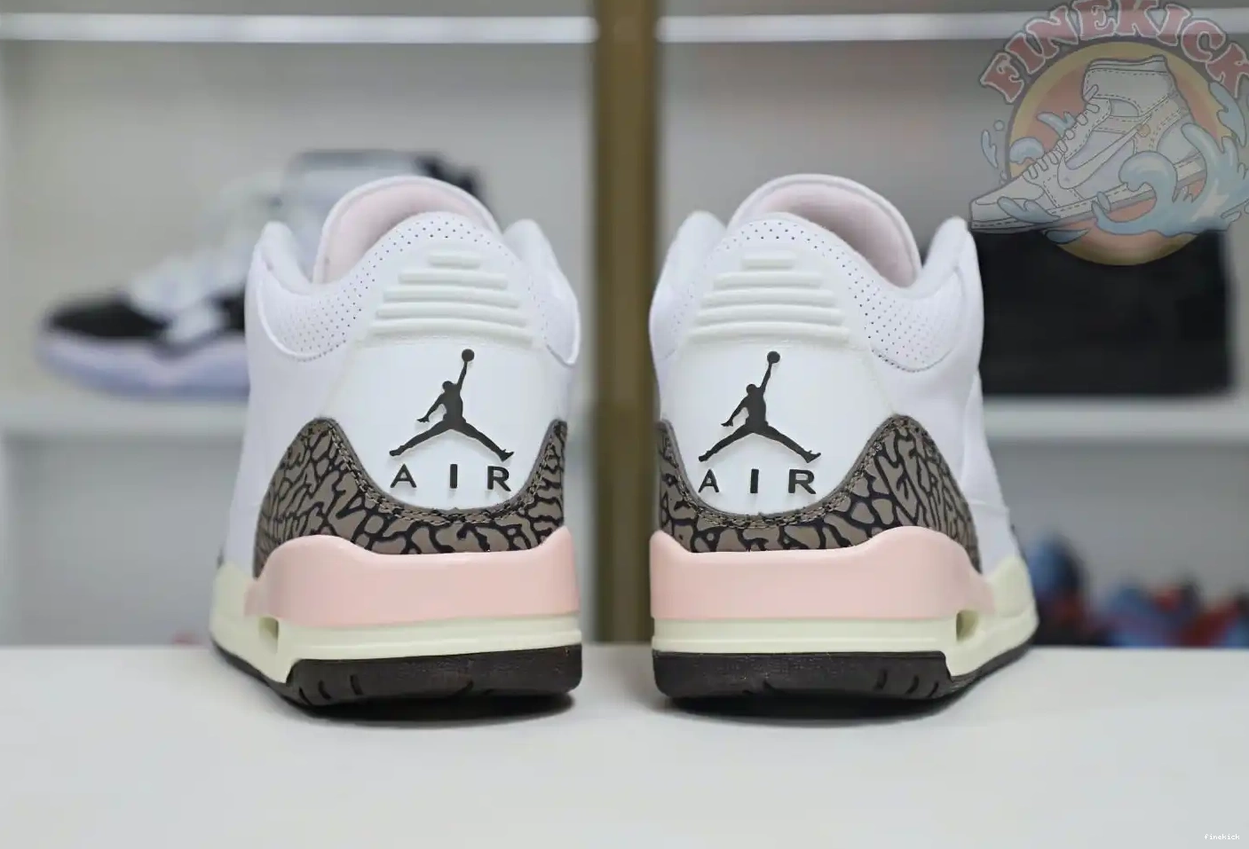 3 Air retro